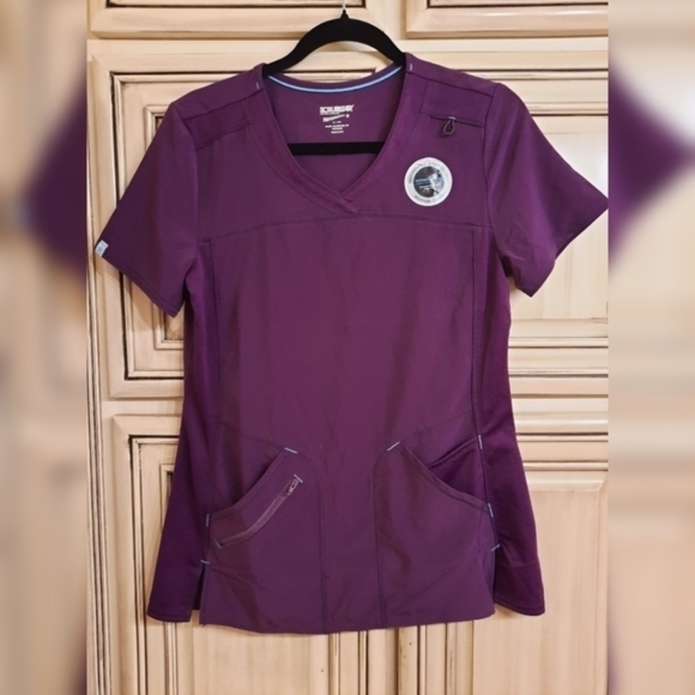 Scrubstar Scrub Top!‎ SMALL - NWT!
